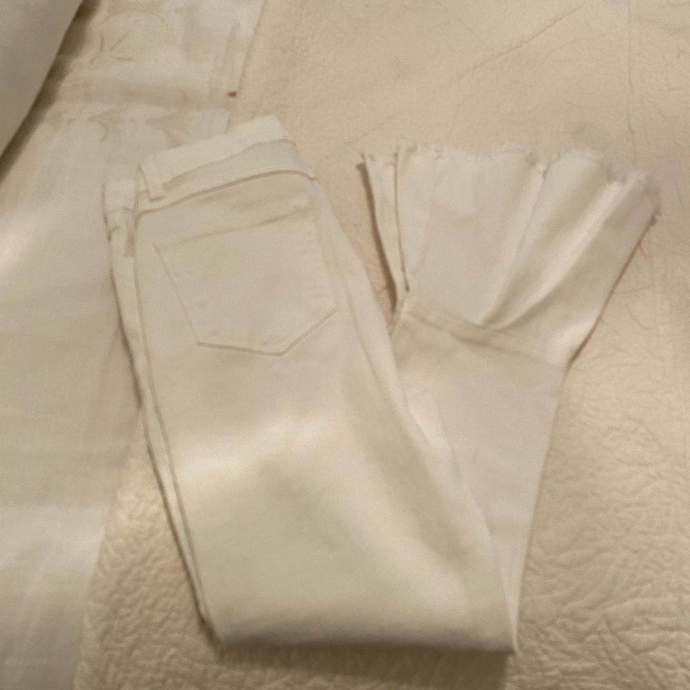 Hayden ruffle leg white jeans SIZE SMALL